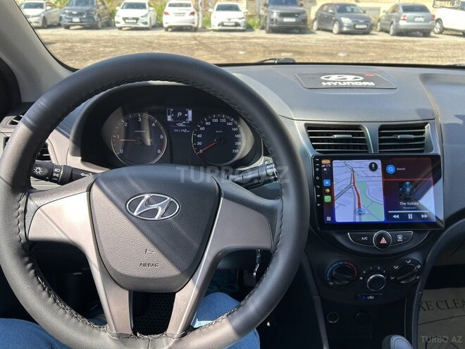 Hyundai Accent 2015, 141,000 km - 1.6 л - Bakı