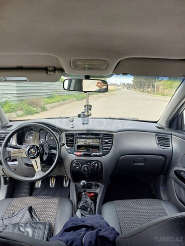 Kia Rio 2011, 400,000 km - 1.4 l - Gəncə