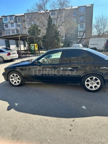 BMW 316 1995, 238,739 km - 1.8 l - Sumqayıt