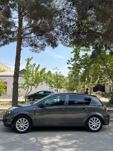 Opel Astra 2009, 212,000 km - 1.4 l - Şirvan