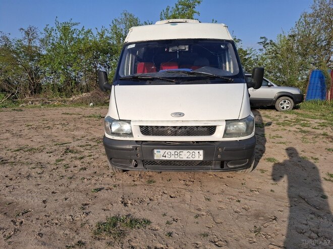 Ford Transit 2004, 304,000 km - 2.4 л - Saatlı