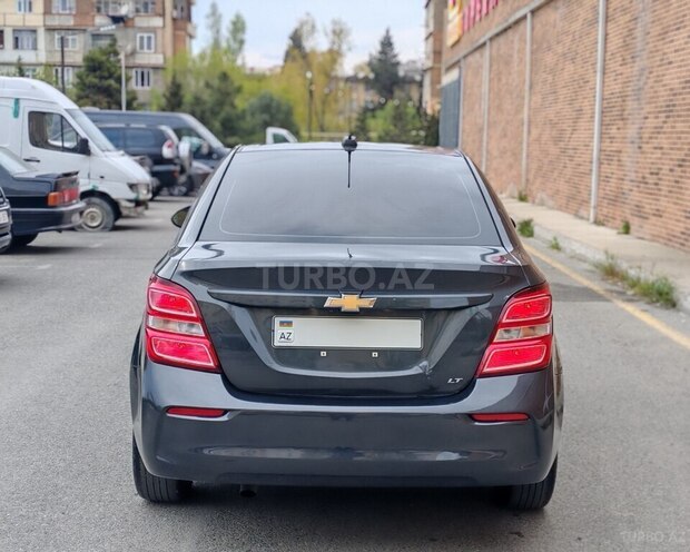 Chevrolet Aveo-6