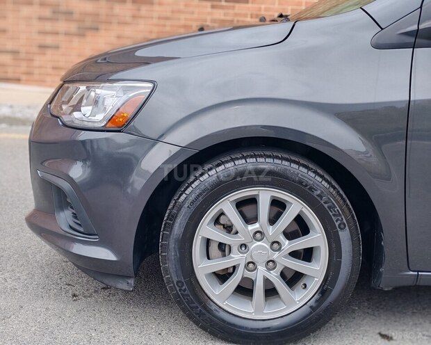 Chevrolet Aveo-10