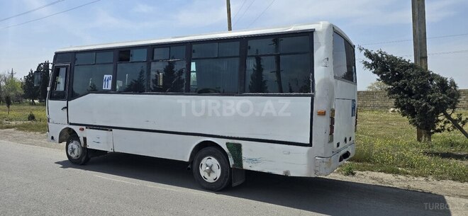 Isuzu NP 37 2008, 450,000 km - 4.3 l - Sumqayıt