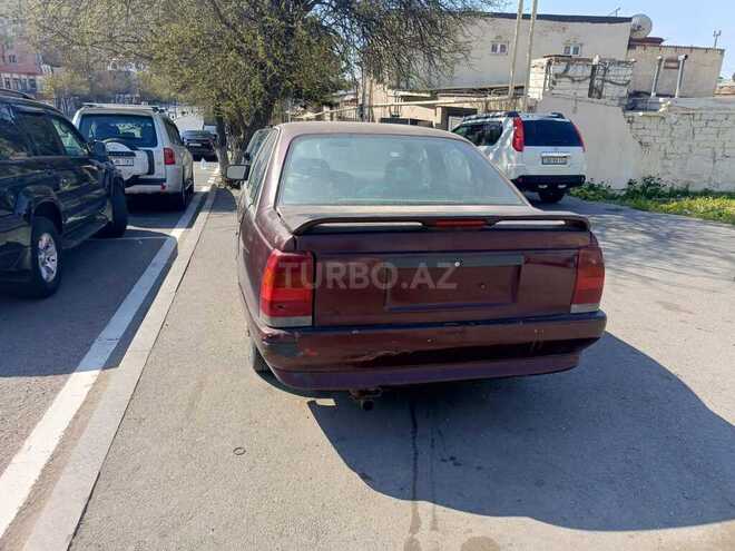 Opel Omega 1989, 310,000 km - 2.0 l - Xırdalan