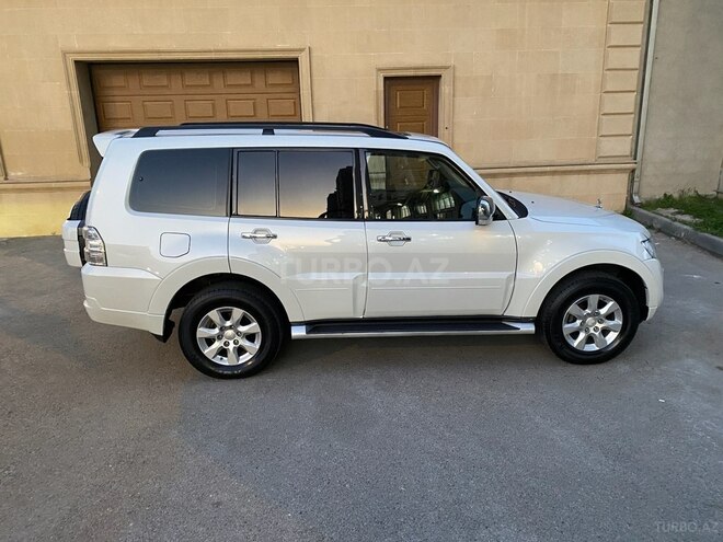 Mitsubishi Pajero 2013, 268,000 km - 3.5 l - Bakı