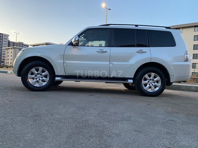 Mitsubishi Pajero 2013, 268,000 km - 3.5 l - Bakı