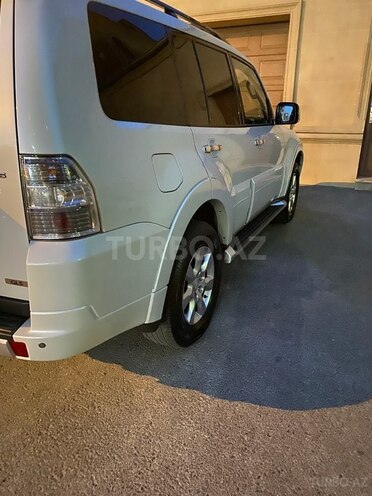 Mitsubishi Pajero 2013, 268,000 km - 3.5 l - Bakı