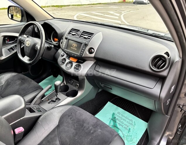 Toyota RAV4 2011, 184,000 km - 2.0 l - Bakı