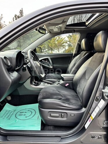 Toyota RAV4 2011, 184,000 km - 2.0 l - Bakı