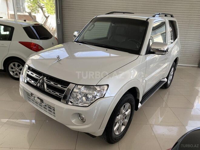 Mitsubishi Pajero 2010, 241,000 km - 3.5 л - Bakı