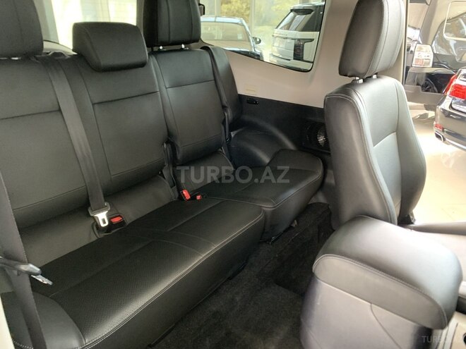 Mitsubishi Pajero 2010, 241,000 km - 3.5 л - Bakı