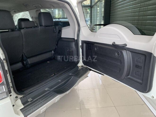 Mitsubishi Pajero 2010, 241,000 km - 3.5 л - Bakı
