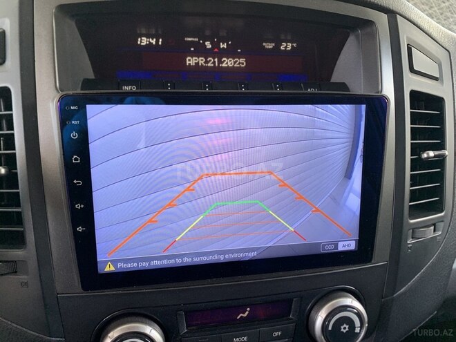 Mitsubishi Pajero 2010, 241,000 km - 3.5 л - Bakı
