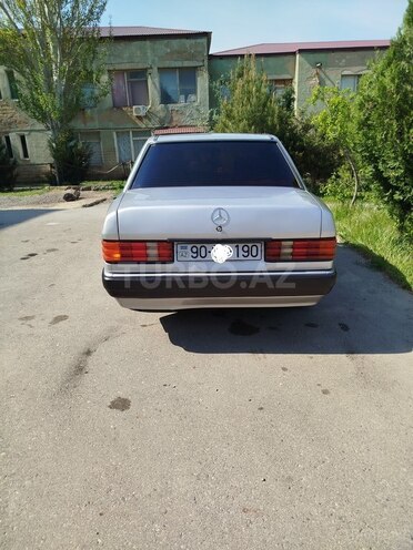Mercedes 190 1992, 290,000 km - 2.0 л - Sumqayıt