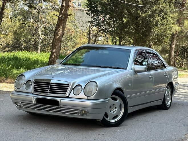 Mercedes E 240 1998, 257,841 km - 2.4 l - Bakı