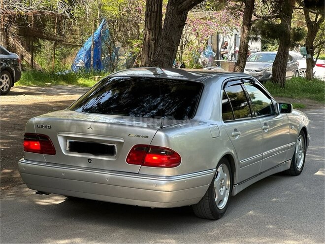Mercedes E 240 1998, 257,841 km - 2.4 l - Bakı