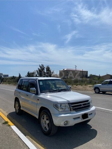 Mitsubishi Pajero io 2002, 300,000 km - 2.0 l - Bakı