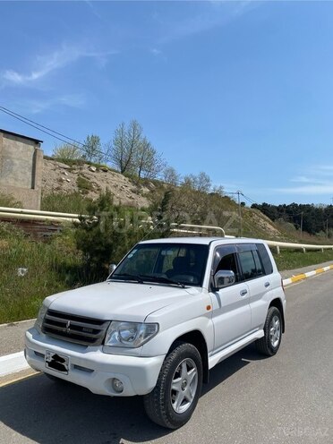 Mitsubishi Pajero io 2002, 300,000 km - 2.0 l - Bakı