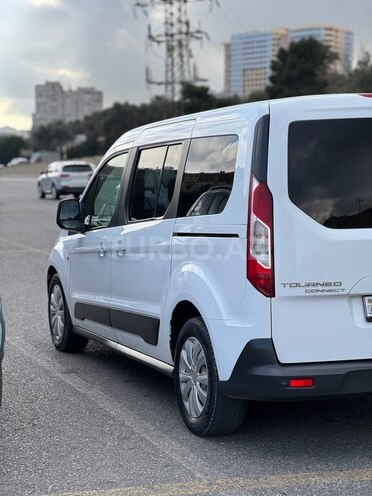 Ford Tourneo Connect 2014, 344,000 km - 1.6 l - Masallı