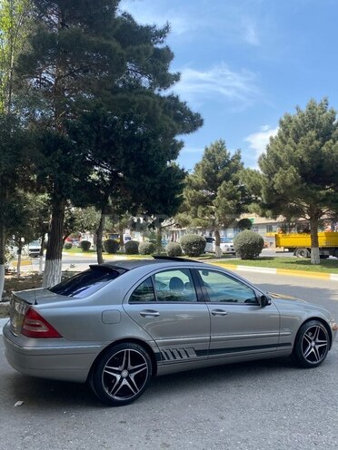 Mercedes C 240 2004, 218,254 km - 2.4 l - Sumqayıt