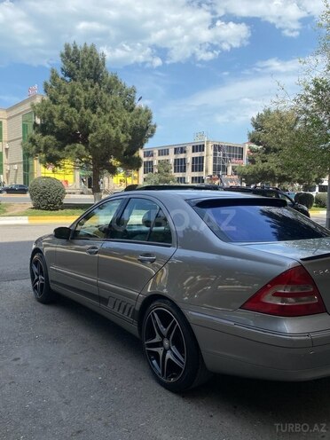 Mercedes C 240 2004, 218,254 km - 2.4 l - Sumqayıt