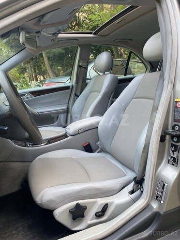 Mercedes C 240 2004, 218,254 km - 2.4 l - Sumqayıt