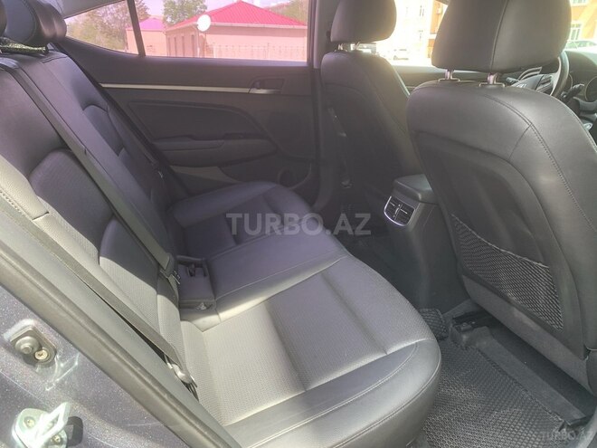 Hyundai Avante 2015, 198,000 km - 1.6 l - Naxçıvan
