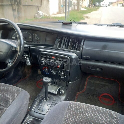 Opel Vectra 1995, 330,000 km - 1.8 l - Qazax
