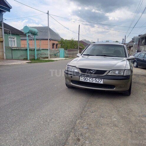 Opel Vectra 1995, 330,000 km - 1.8 l - Qazax