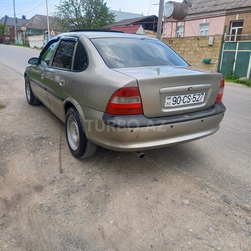 Opel Vectra 1995, 330,000 km - 1.8 l - Qazax