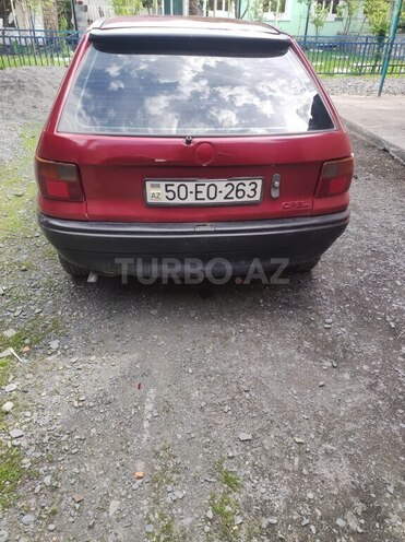 Opel Astra 1994, 100,000 km - 1.6 l - Zaqatala