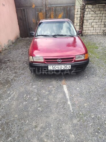 Opel Astra 1994, 100,000 km - 1.6 l - Zaqatala