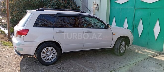 Mitsubishi Airtrek 2001, 300,000 km - 2.4 л - Bakı