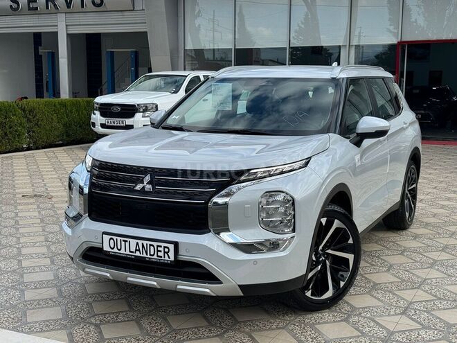 Mitsubishi Outlander-4