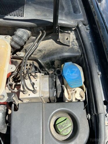 Volkswagen Passat 2001, 275,000 km - 1.8 l - Bakı