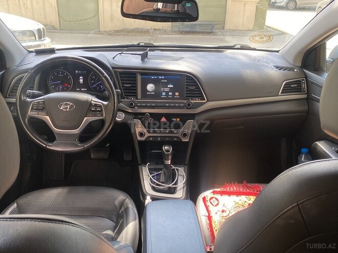 Hyundai Elantra 2016, 69,000 km - 2.0 l - Bakı