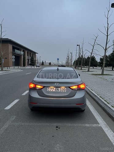 Hyundai Elantra 2015, 141,461 km - 1.8 л - Bakı