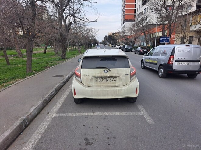 Toyota Aqua 2017, 90,000 km - 1.5 l - Bakı