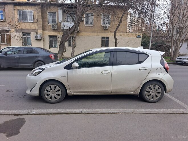 Toyota Aqua 2017, 90,000 km - 1.5 l - Bakı