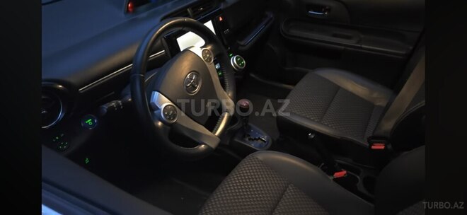 Toyota Aqua 2017, 90,000 km - 1.5 l - Bakı