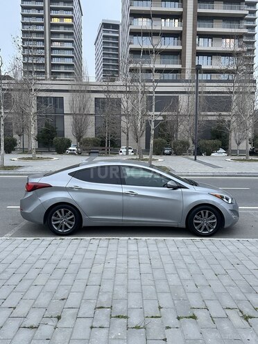 Hyundai Elantra 2015, 141,461 km - 1.8 л - Bakı
