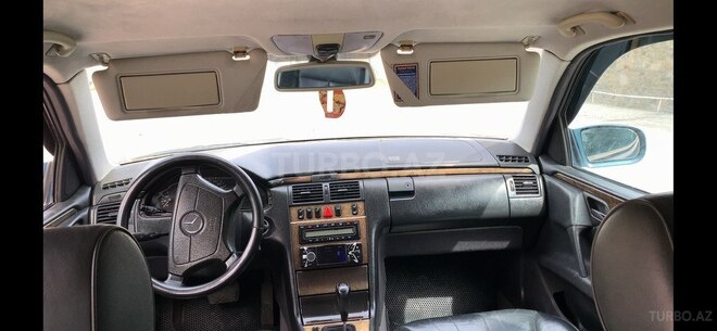 Mercedes E 240 1999, 207,192 km - 2.4 l - Şəmkir