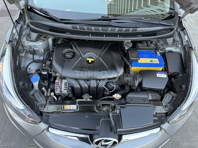 Hyundai Elantra 2015, 141,461 km - 1.8 л - Bakı