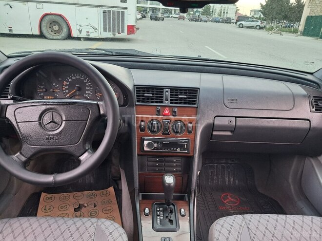 Mercedes C 180 1997, 270,000 km - 1.8 l - Sumqayıt
