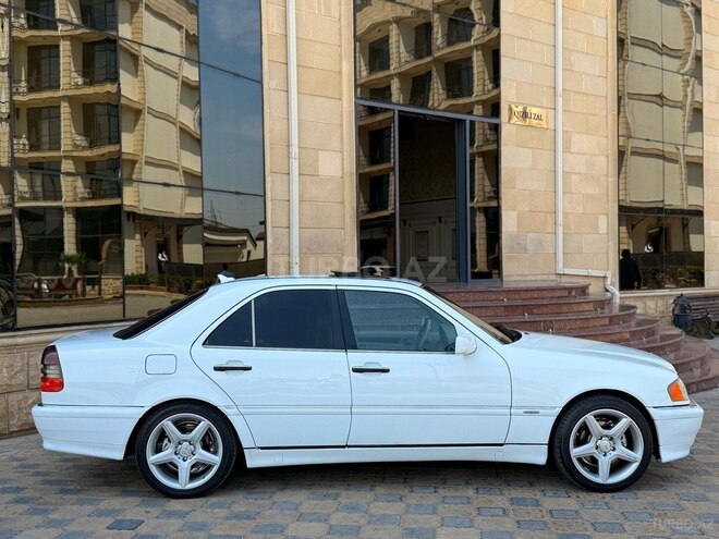 Mercedes C 230 1999, 233,000 km - 2.3 л - İmişli