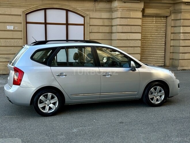 Kia Carens 2008, 130,000 km - 2.0 l - Bakı