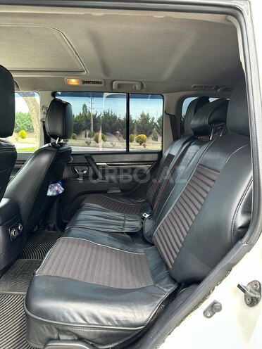 Mitsubishi Pajero 2010, 245,000 km - 3.5 л - Xaçmaz