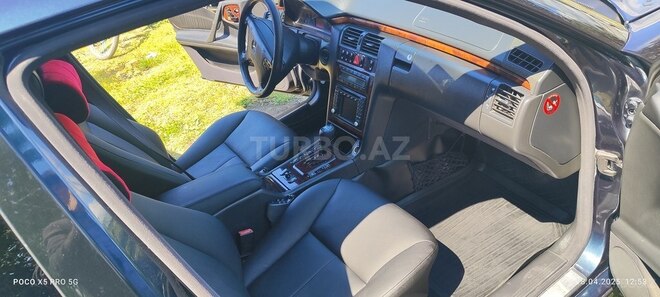 Mercedes E 320 2000, 446,000 km - 3.2 l - Balakən