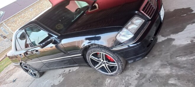 Mercedes C 230 1997, 355,000 km - 2.3 l - Şirvan